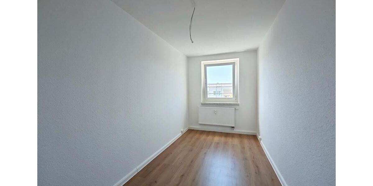 Etagenwohnung Sangerhausen - 4 Zimmer, 72 m&sup2;, 430&euro; | Angebot:26662546