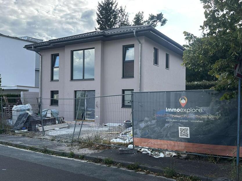 Neubau im Maasgrund++moderne und energieeffiziente Stadtvilla++Erstbezug