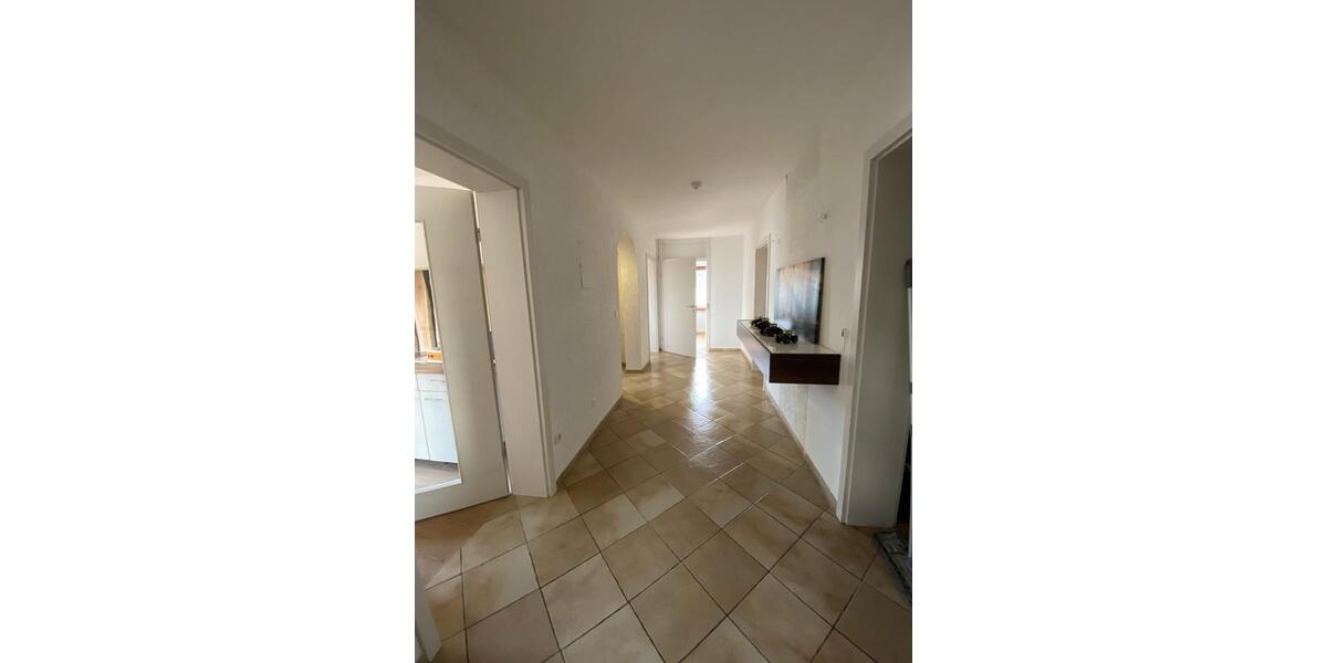 Etagenwohnung Fulda - 5 Zimmer, 115 m&sup2;, 490&euro; | Angebot:26578834