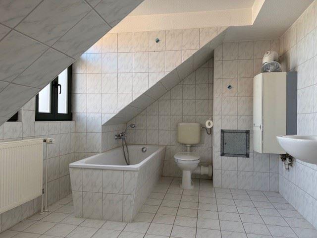 Dachgeschoßwohnung Eisleben (Lutherstadt) - 2 Zimmer, 53 m&sup2;, 319&euro; | Angebot:22507918