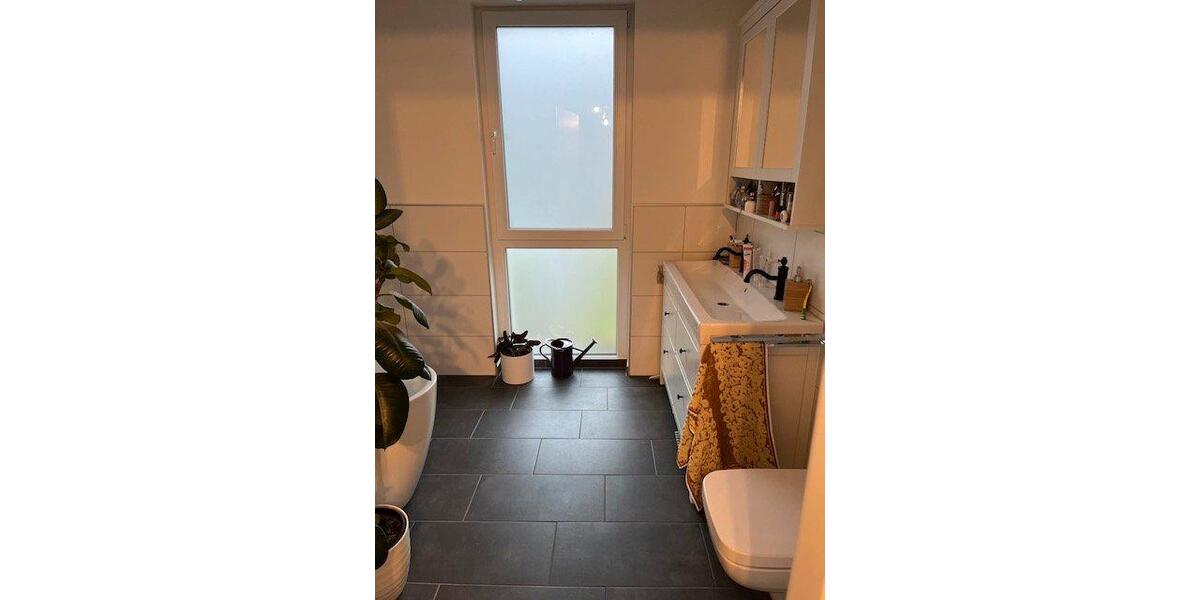 Hochparterre Marburg Marbach - 4 Zimmer, 109 m&sup2;, 1.300&euro; | Angebot:26639020