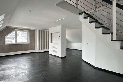 Wohnung Friedberg - 4 Zimmer, 115 m&sup2;, 1.650&euro; | Angebot:26634327