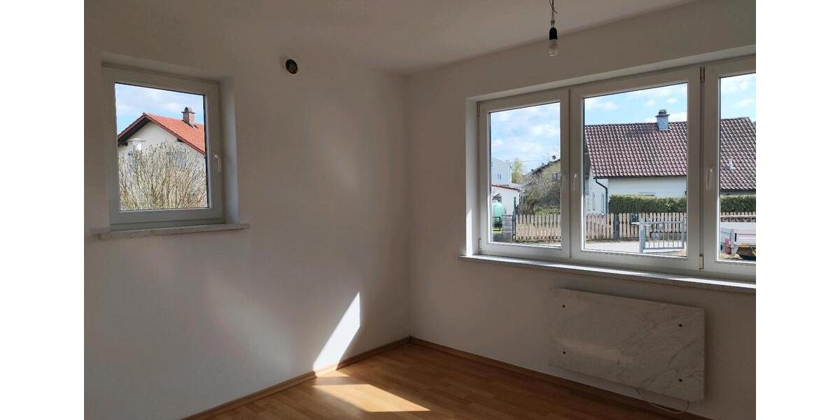 Etagenwohnung Wallersdorf - 5 Zimmer, 105 m&sup2;, 880&euro; | Angebot:26525686