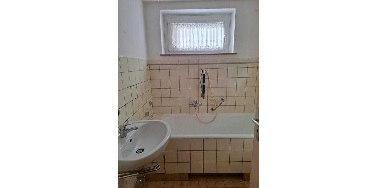 Etagenwohnung Bad Hersfeld - 2 Zimmer, 50 m&sup2;, 550&euro; | Angebot:26563561