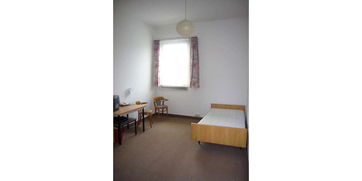 Etagenwohnung Tübingen Lustnau - 1 Zimmer, 17 m&sup2;, 330&euro; | Angebot:25182310