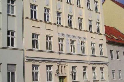 Wohnen im Grünen - mit Balkon und Beetzseenähe! 2 zimmer