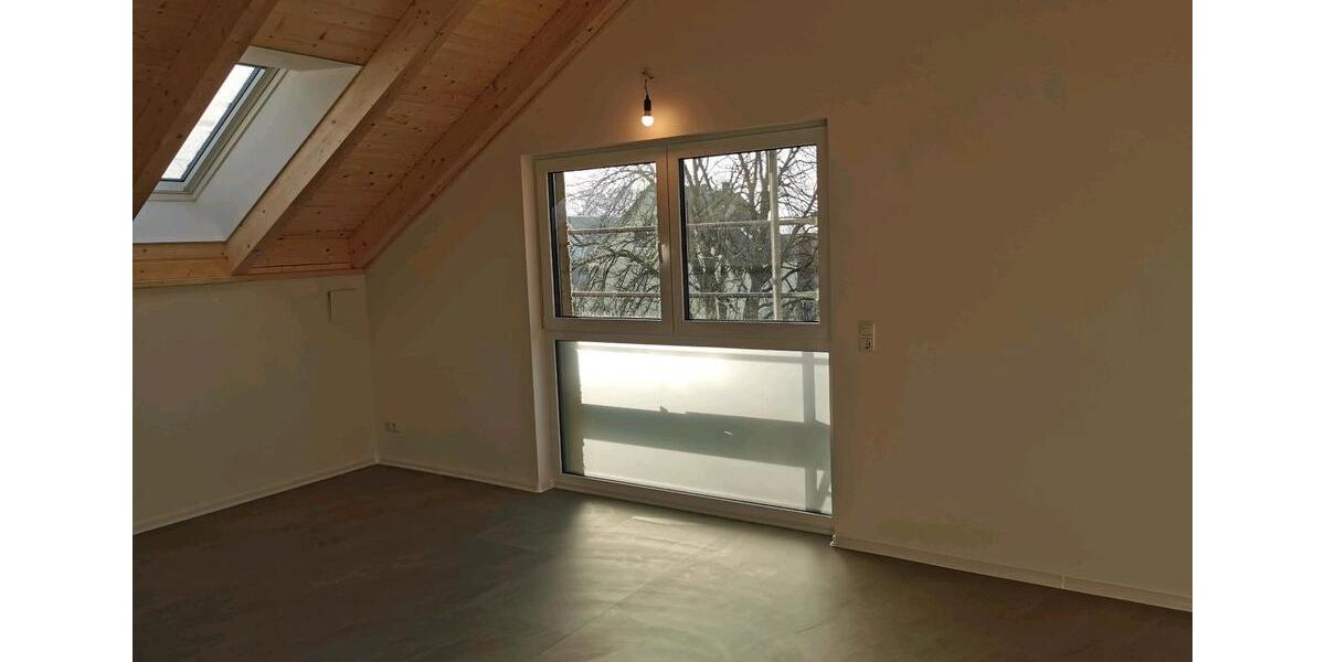 Dachgeschoßwohnung Aurach - 3 Zimmer, 89 m&sup2;, 1.100&euro; | Angebot:26322537