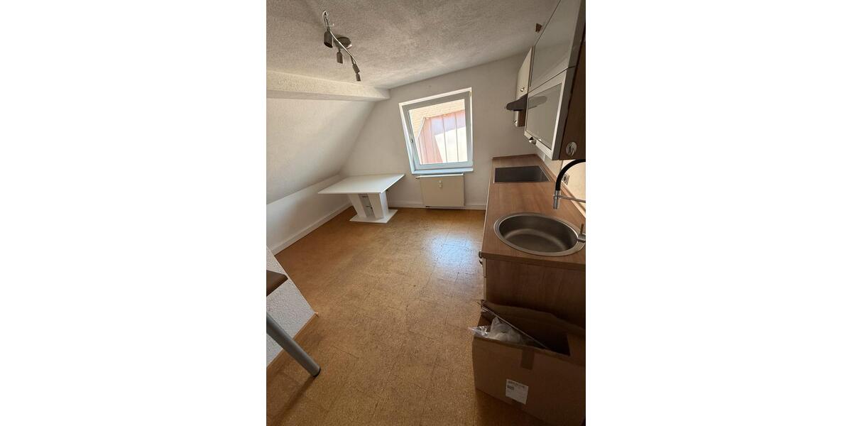 Dachgeschoßwohnung Kreuztal - 3 Zimmer, 72 m&sup2;, 550&euro; | Angebot:26692777