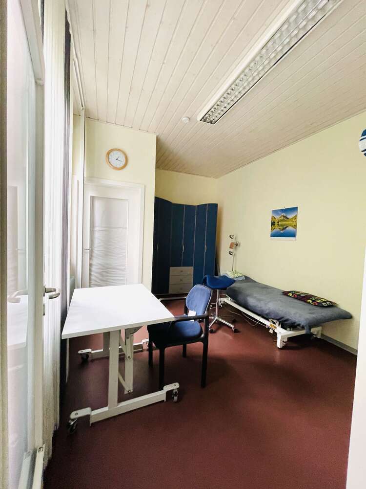 Büro in Schriesheim 1.200 € 147.71 m²