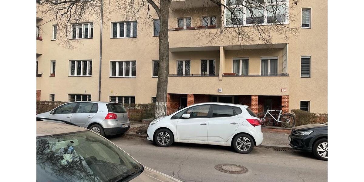 Etagenwohnung Kleinmachnow - 3.5 Zimmer, 83 m&sup2;, 1.600&euro; | Angebot:25591387