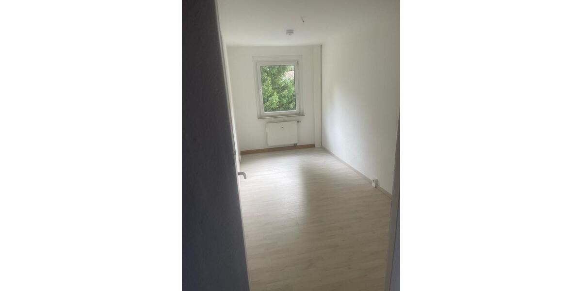 Hochparterre Lengenfeld - 3 Zimmer, 61 m&sup2;, 650&euro; | Angebot:26480552