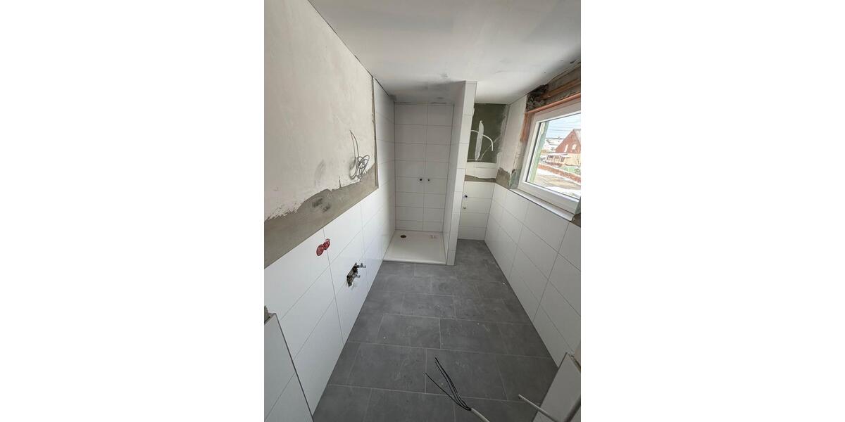 Erdgeschoßwohnung Hennef (Sieg) - 3 Zimmer, 90 m&sup2;, 1.130&euro; | Angebot:24418326