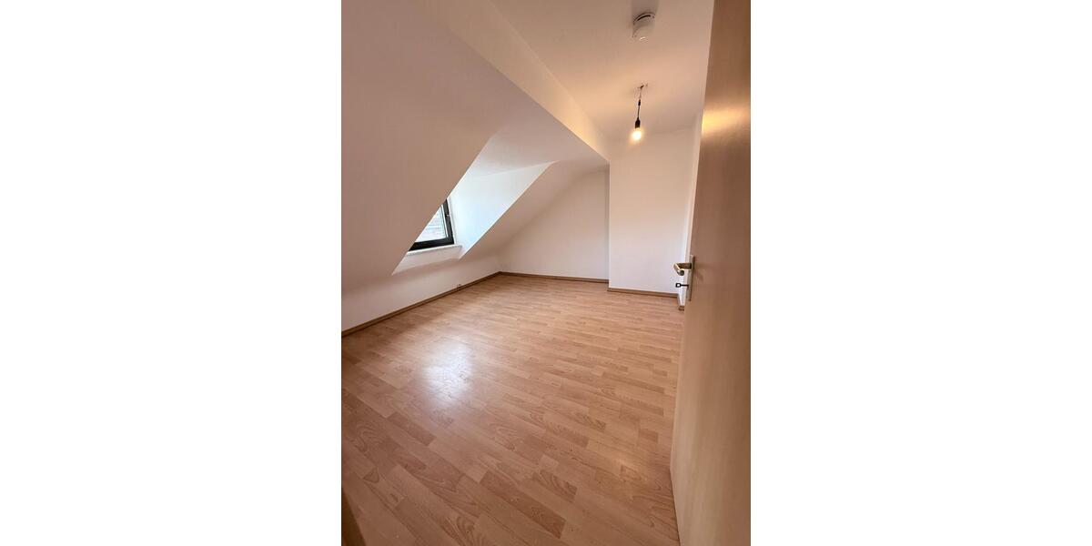 Etagenwohnung Duisburg - 2 Zimmer, 56 m&sup2;, 636&euro; | Angebot:23116490