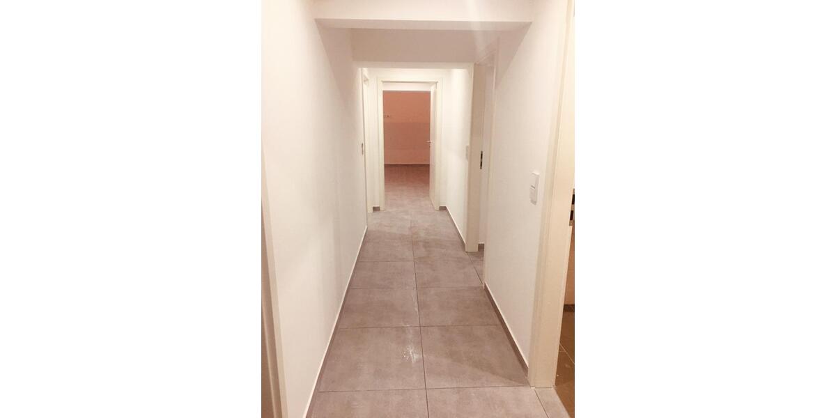 Dachgeschoßwohnung Volkach - 3.5 Zimmer, 80 m&sup2;, 899&euro; | Angebot:24415550