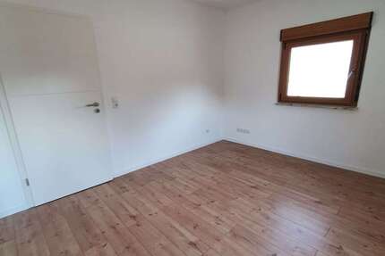 Wohnung Ludwigshafen Edigheim - 150 Zimmer, 55 m&sup2;, 680&euro; | Angebot:26905305
