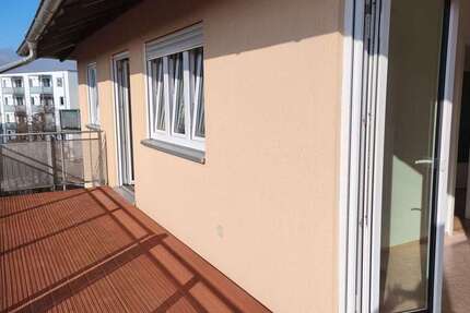 Wohnung zum Mieten in Schwandorf 895 € 116.62 m² 4 zimmer