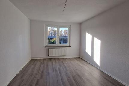 „Ankommen & Aufatmen: Helle 3-Zimmer-Wohnung im Hochparterre – umgeben von Natur!“ zimmer