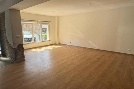 Haus Waldböckelheim - 5 Zimmer, 170 m&sup2;, 1.280&euro; | Angebot:26449327