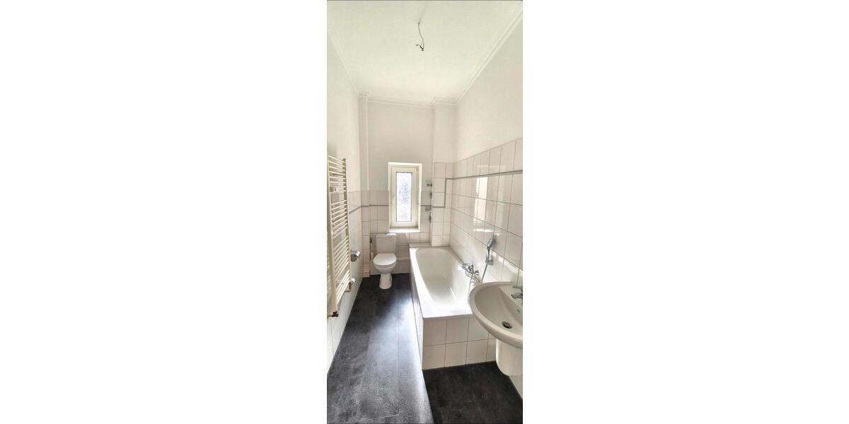 Erdgeschoßwohnung Neumünster - 4 Zimmer, 118 m&sup2;, 1.250&euro; | Angebot:25902867