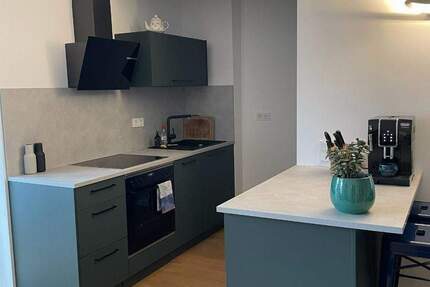 Exclusive Zweiraumwohnung mit heller Loggia im Stadtzentrum 2 zimmer