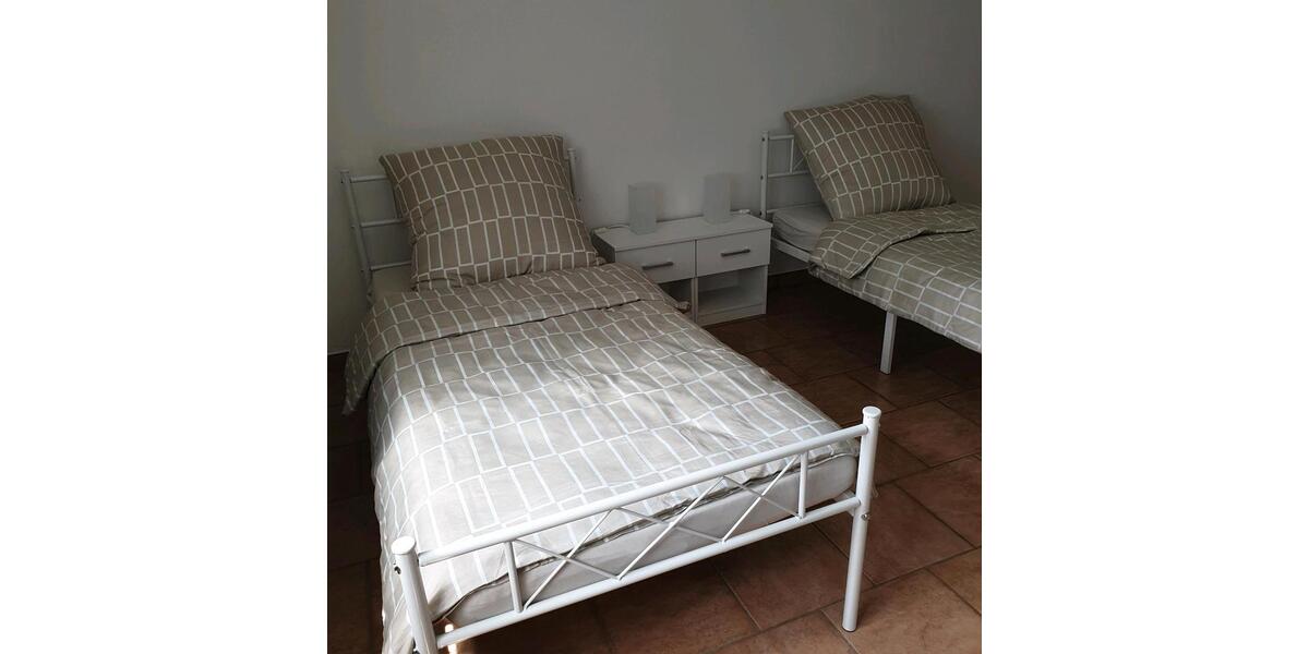 Wohnen auf Zeit Möttingen - 2 Zimmer, 16 m&sup2;, 20&euro; | Angebot:25653921