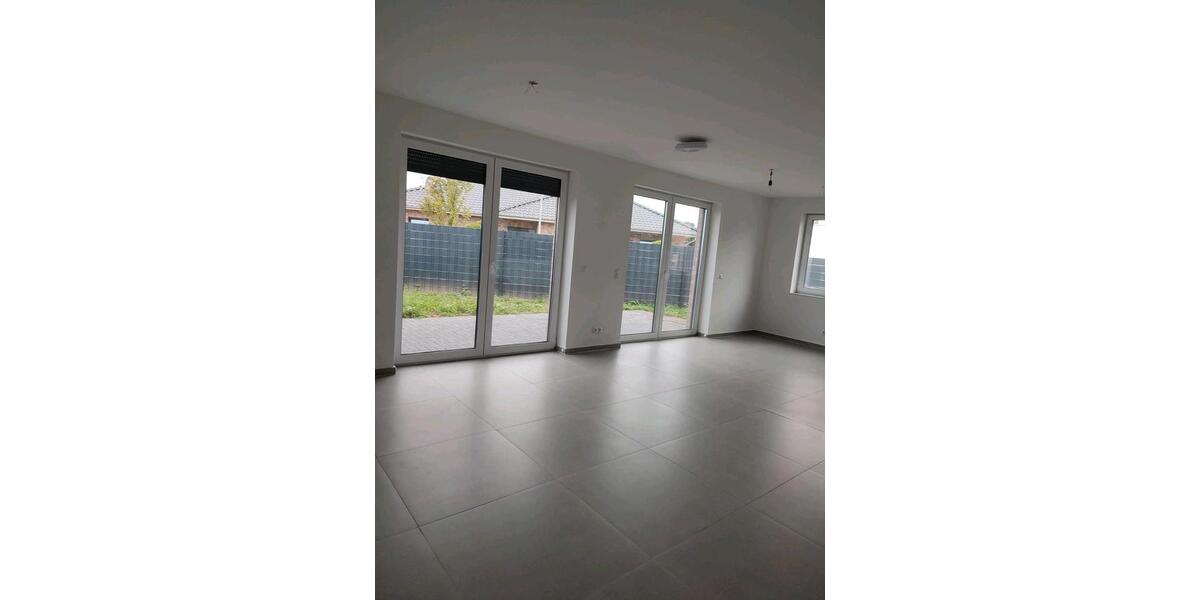 Doppelhaushälfte Bergen - 6 Zimmer, 154 m&sup2;, 1.400&euro; | Angebot:26401998