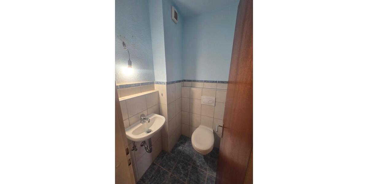 Etagenwohnung Kassel Harleshausen - 3.5 Zimmer, 93 m&sup2;, 1.150&euro; | Angebot:25991898