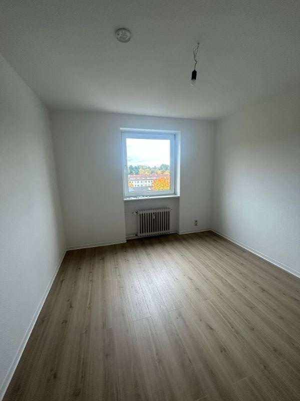 Wohnung zum Mieten in Flensburg 600 € 76.38 m² 3.5 zimmer