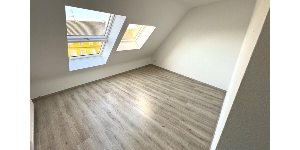 Dachgeschoßwohnung Kreuzau - 3 Zimmer, 57 m&sup2;, 570&euro; | Angebot:25884334