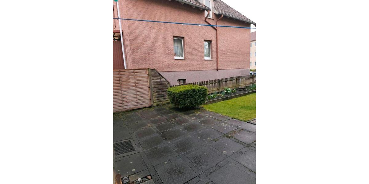 Erdgeschoßwohnung Bielefeld Mitte - 3 Zimmer, 100 m&sup2;, 1.200&euro; | Angebot:26026038