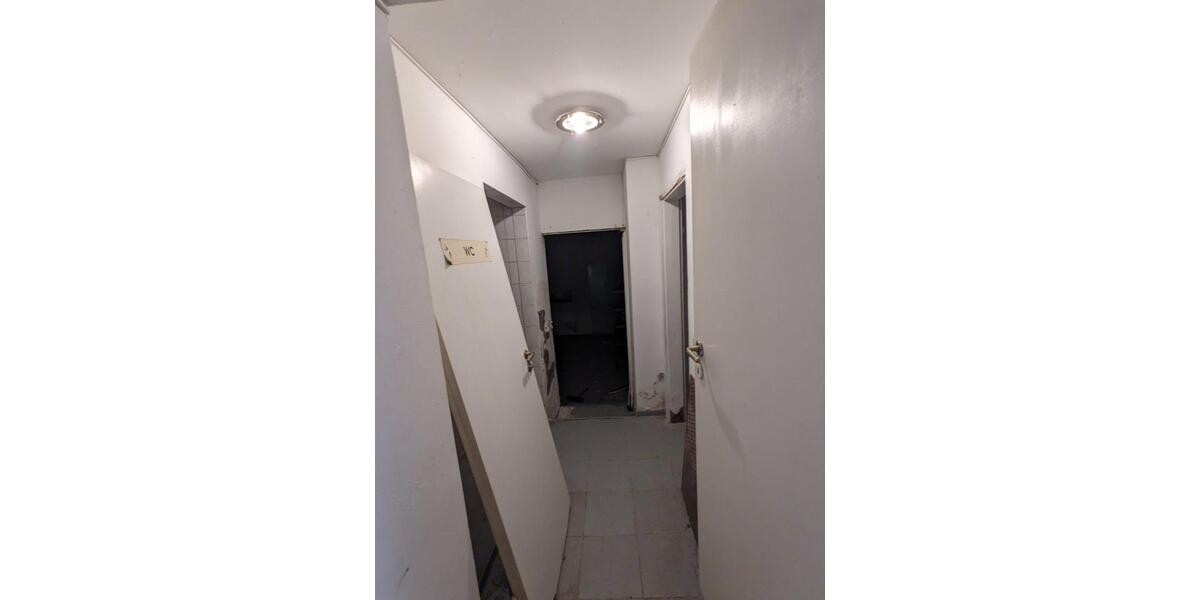 Etagenwohnung Bruchsal - 4 Zimmer, 100 m&sup2;, 400&euro; | Angebot:24702855