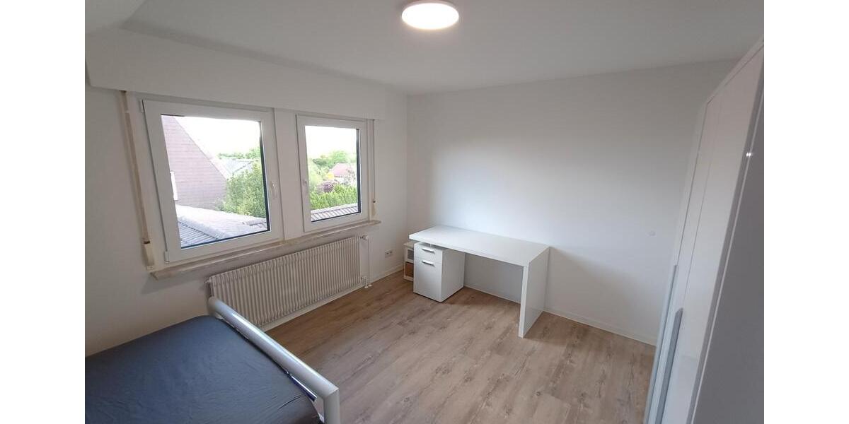 Dachgeschoßwohnung Trossingen - 1 Zimmer, 62 m&sup2;, 400&euro; | Angebot:26580139