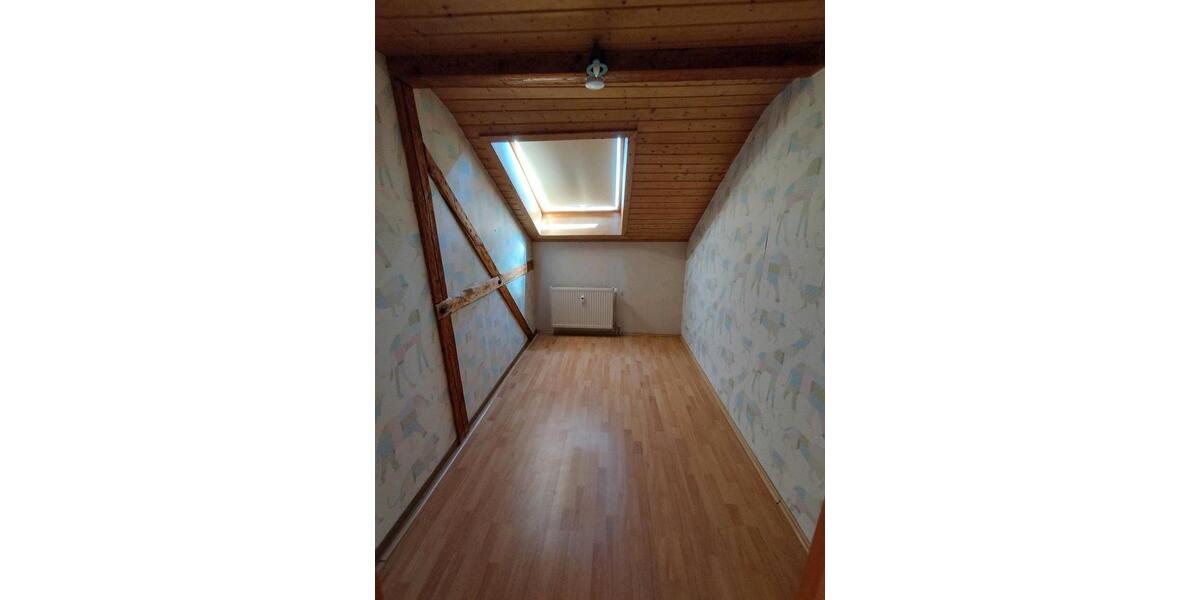 Dachgeschoßwohnung Arnstadt - 3 Zimmer, 97 m&sup2;, 730&euro; | Angebot:26561391