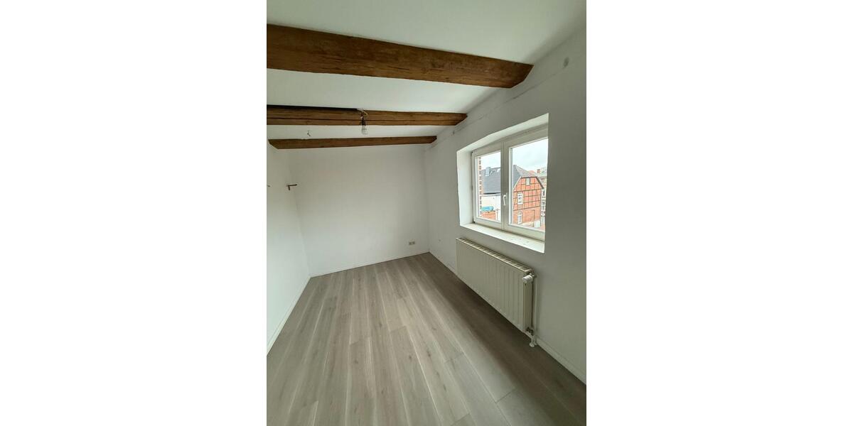 Etagenwohnung Parchim - 6 Zimmer, 120 m&sup2;, 950&euro; | Angebot:24437432