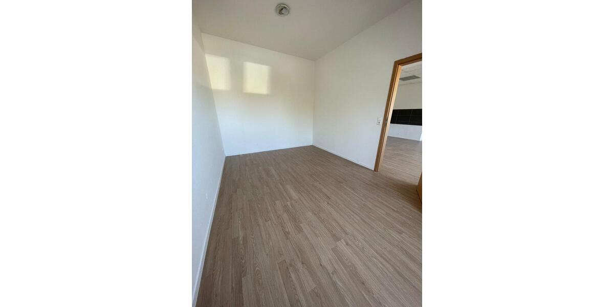Dachgeschoßwohnung Gotha - 2 Zimmer, 51 m&sup2;, 380&euro; | Angebot:26444048
