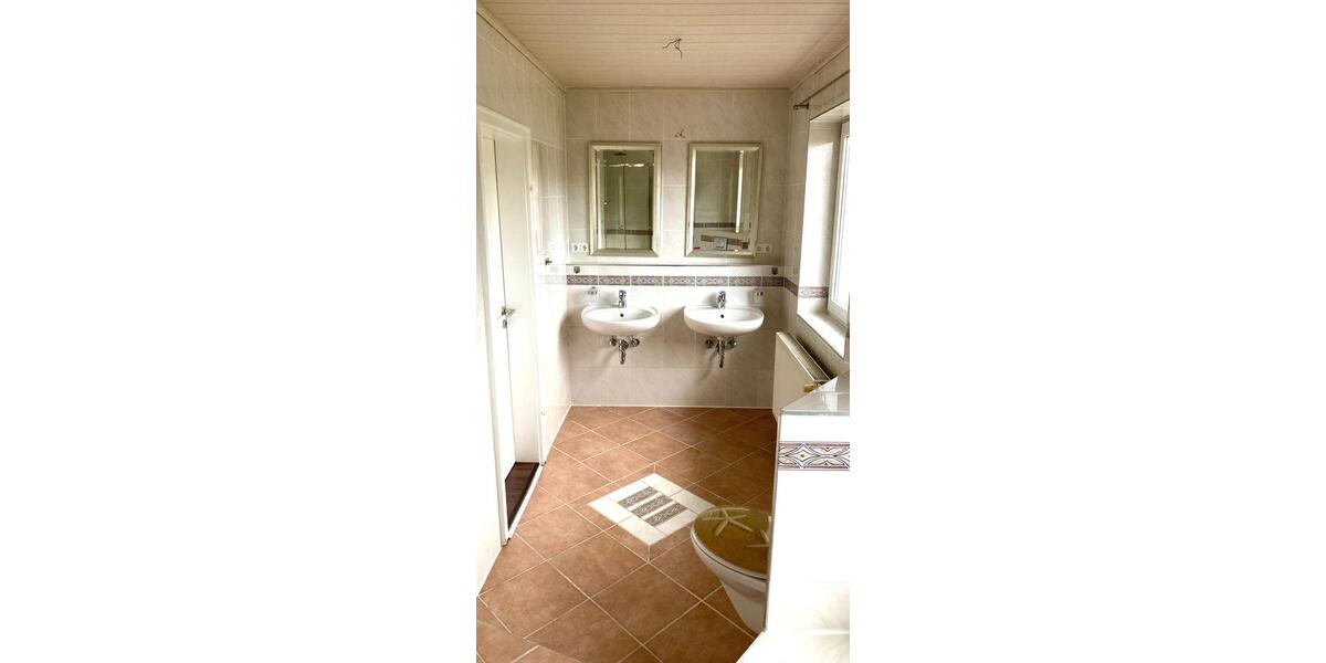 Reihenhaus Dingolfing - 3 Zimmer, 100 m&sup2;, 1.250&euro; | Angebot:26623750