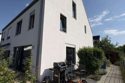 Haus Olching - 6 Zimmer, 170 m&sup2;, 2.700&euro; | Angebot:26754061