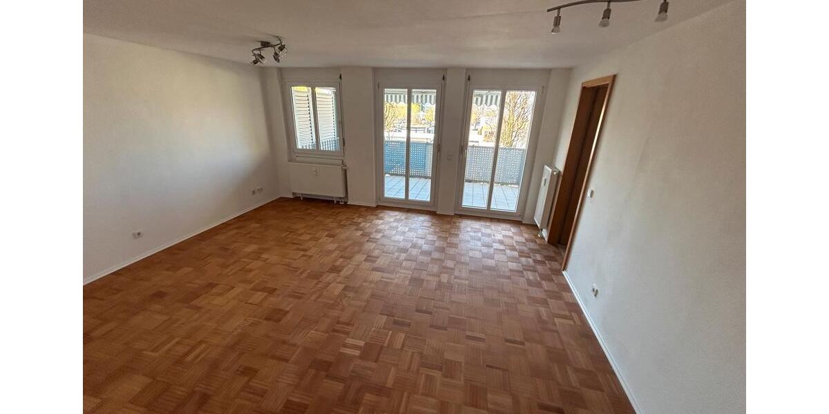 Etagenwohnung Freiberg am Neckar - 3 Zimmer, 79 m&sup2;, 1.100&euro; | Angebot:26045546