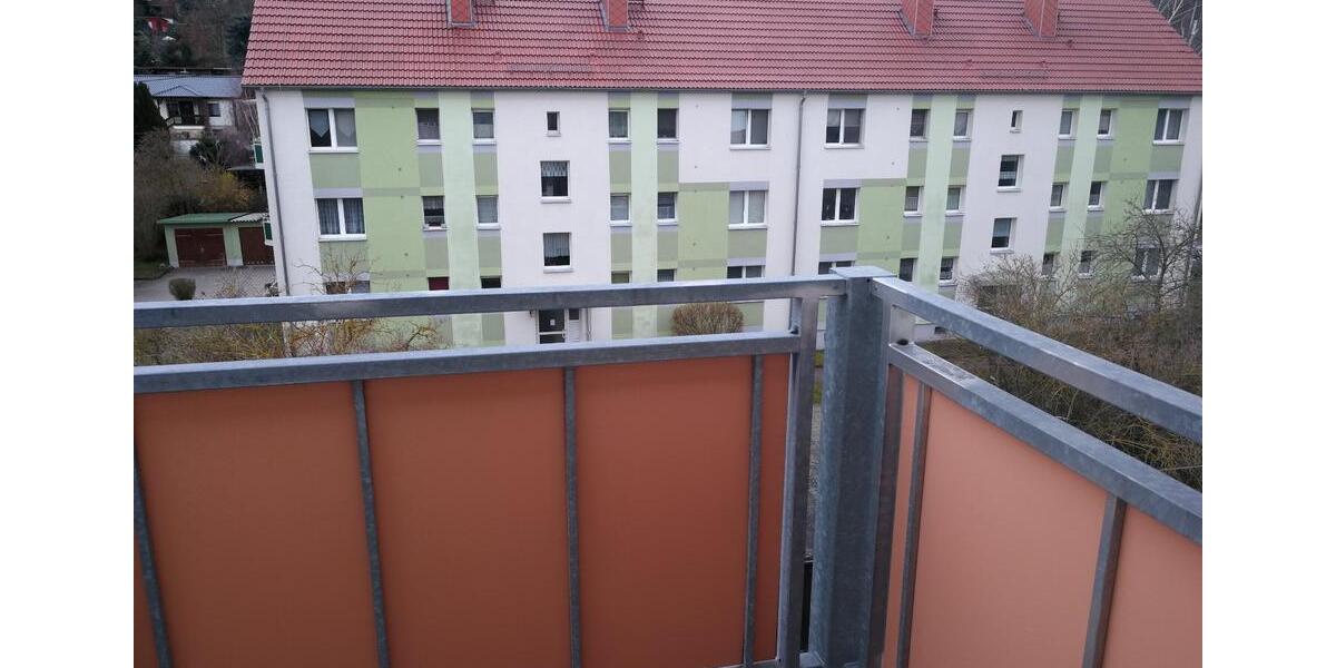 Etagenwohnung An der Schmücke - 3 Zimmer, 59 m&sup2;, 350&euro; | Angebot:23530079