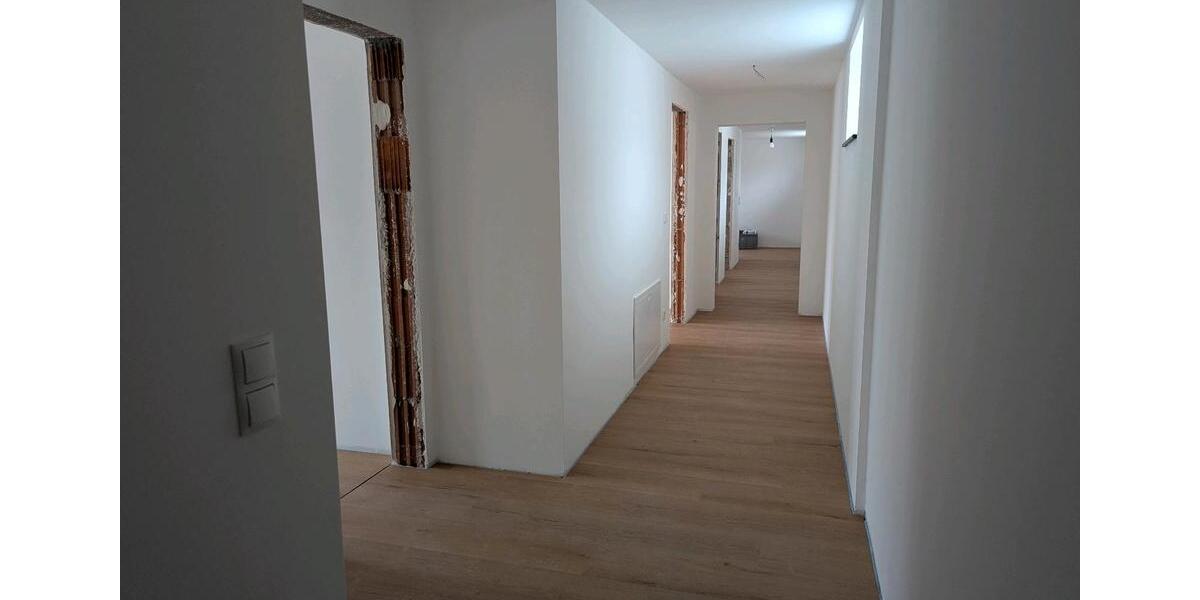Etagenwohnung Wörth am Rhein - 3.5 Zimmer, 94 m&sup2;, 1.034&euro; | Angebot:24652774