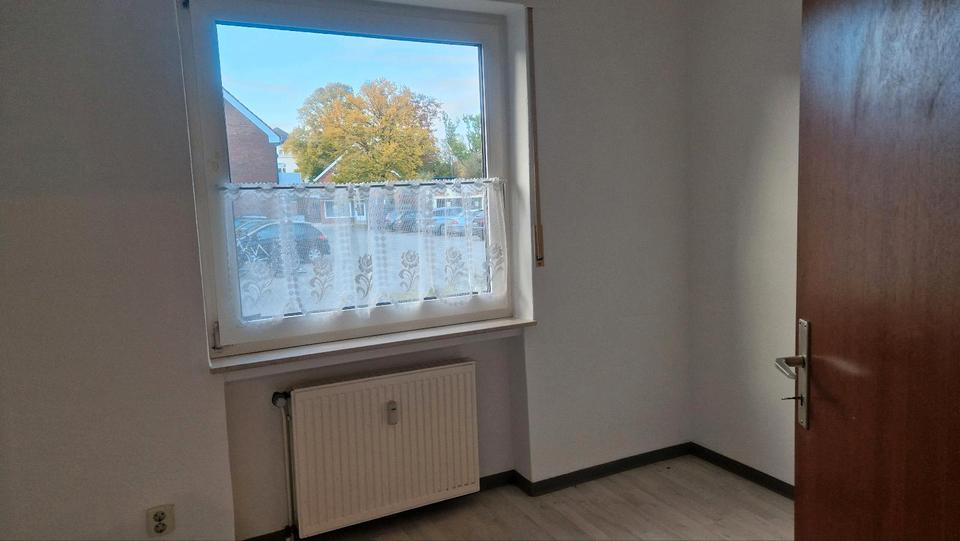 Erdgeschoßwohnung Aurich - 3 Zimmer, 73 m&sup2;, 800&euro; | Angebot:24840171