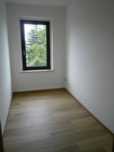Etagenwohnung Altenburg - 2 Zimmer, 62 m&sup2;, 400&euro; | Angebot:26796310