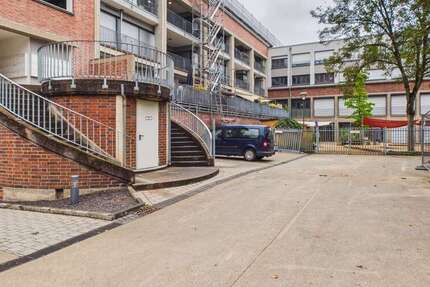 Wohnung Saarbrücken - 3 Zimmer, 100 m&sup2;, 900&euro; | Angebot:27293694