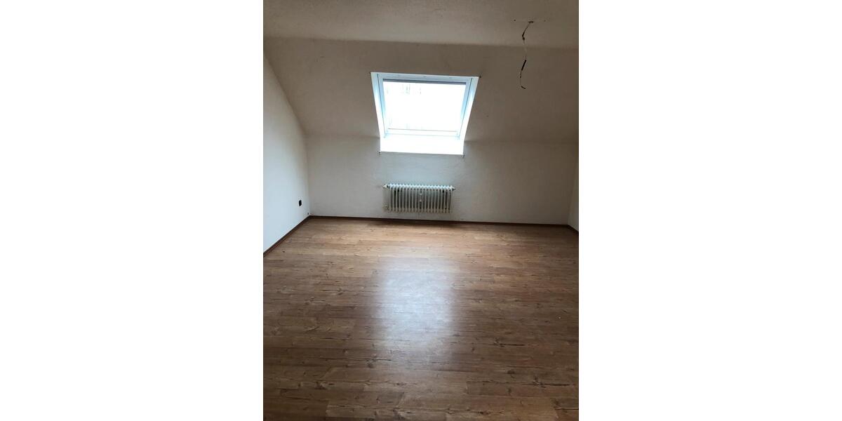 Dachgeschoßwohnung Garbsen Berenbostel - 2 Zimmer, 60 m&sup2;, 630&euro; | Angebot:25122139