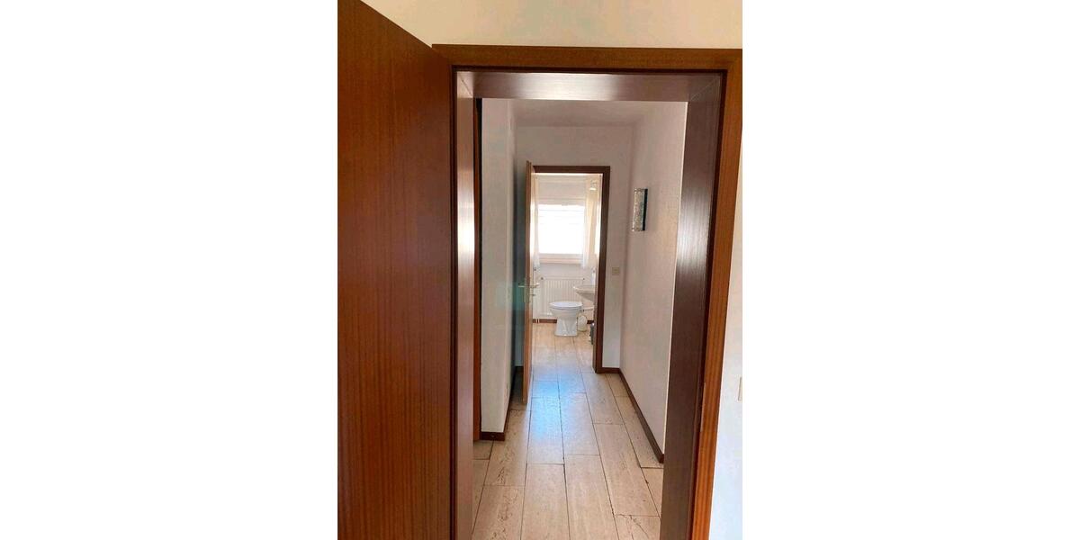 Einfamilienhaus Melle - 7 Zimmer, 190 m&sup2;, 1.500&euro; | Angebot:26582102