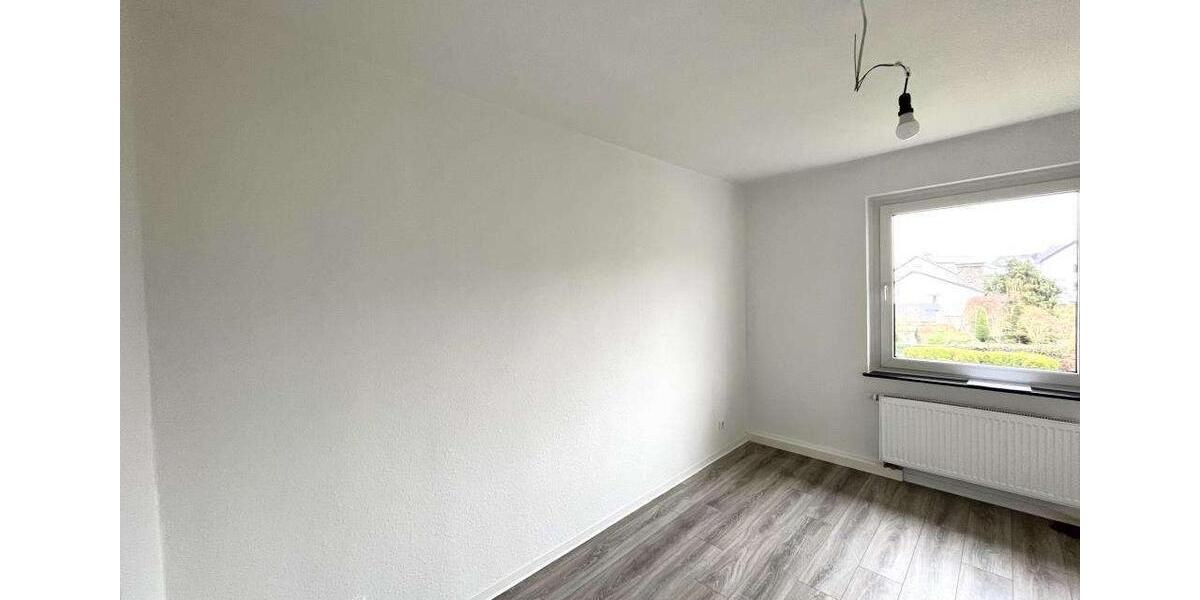 Etagenwohnung Bestwig - 4 Zimmer, 76 m&sup2;, 500&euro; | Angebot:26249895