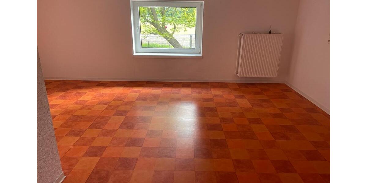 Etagenwohnung Friesoythe - 3 Zimmer, 140 m&sup2;, 900&euro; | Angebot:26498275
