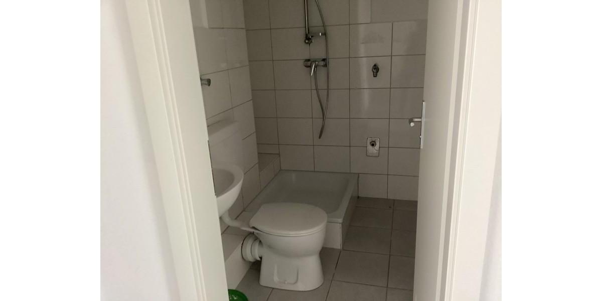 Etagenwohnung Kassel Niederzwehren - 4 Zimmer, 68 m&sup2;, 705&euro; | Angebot:26703065