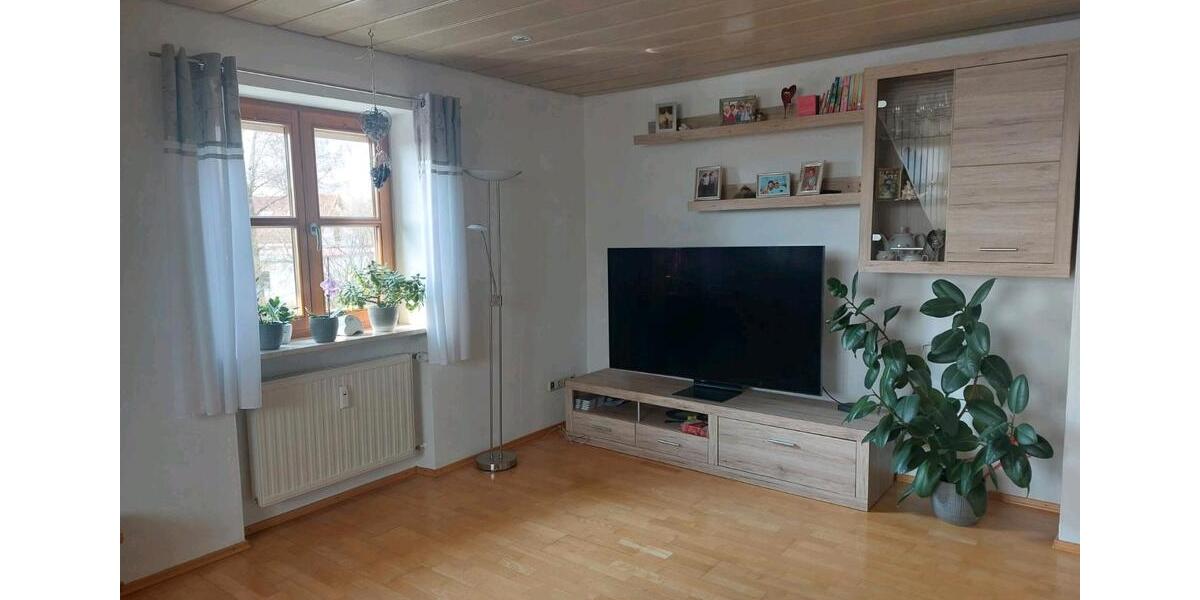 Dachgeschoßwohnung Bodenkirchen - 3 Zimmer, 90 m&sup2;, 820&euro; | Angebot:26250515