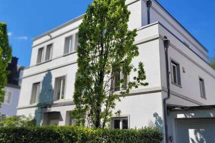 Wohnung zum Mieten in Frankfurt am Main 2.844 € 121.03 m²